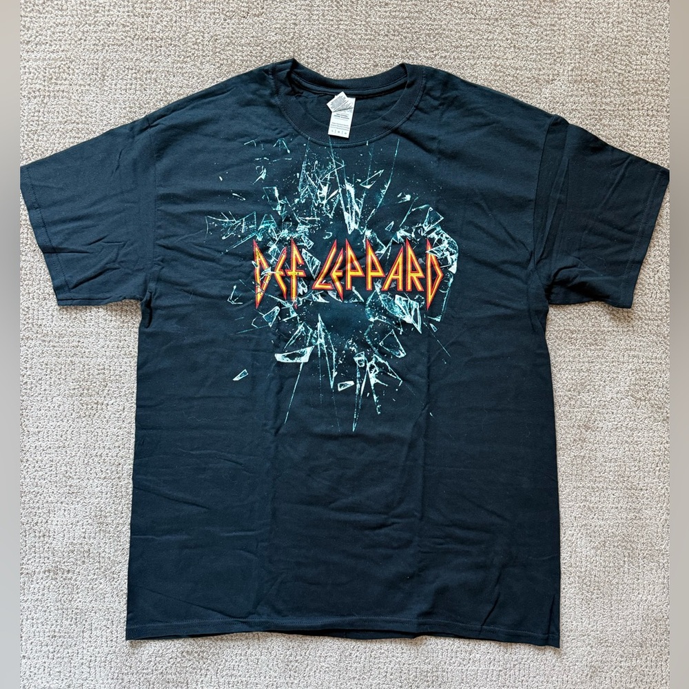 Black Def Leppard 2015 Tour graphic T-shirt